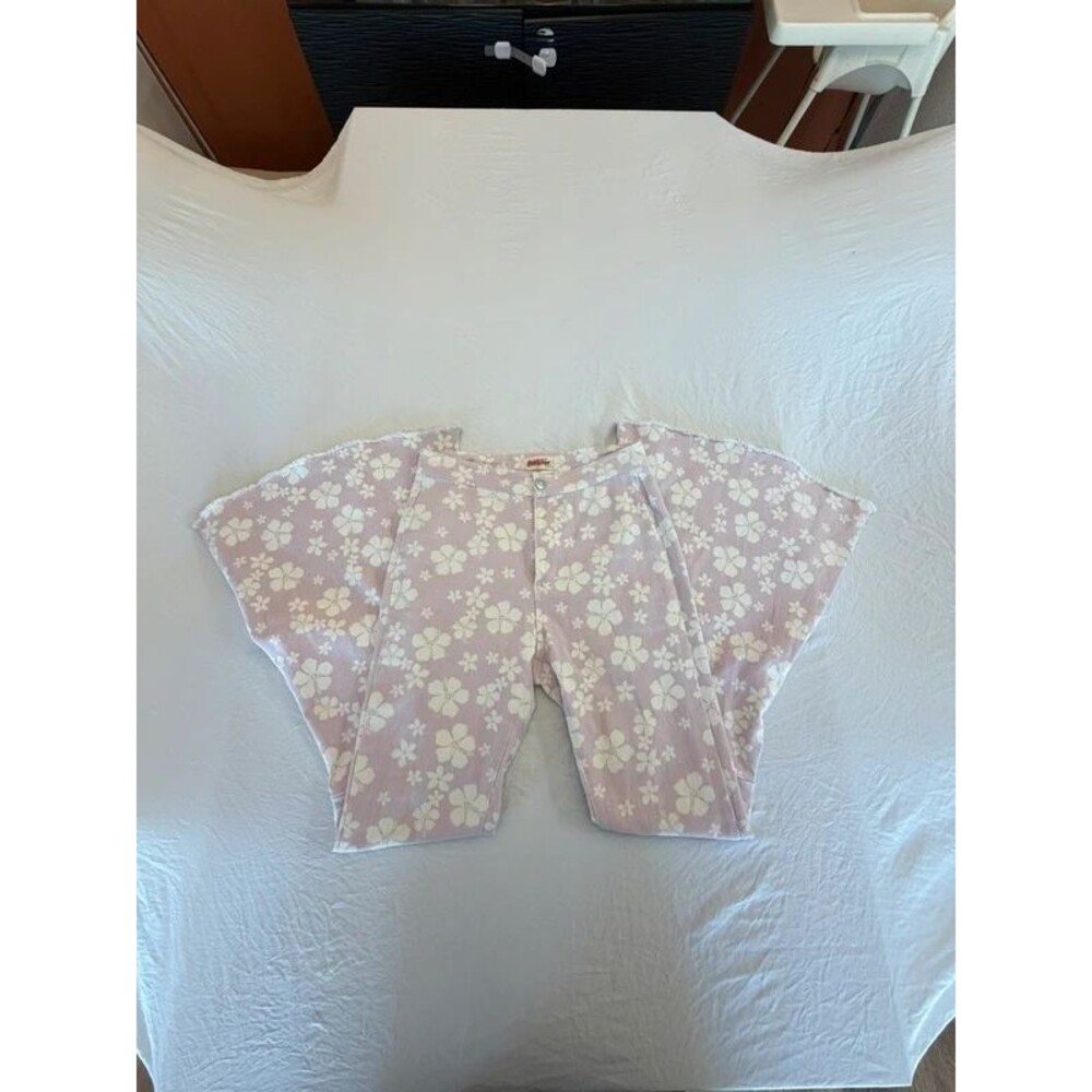 Peach Love California Womens Size S Purple White Floral Print Bell Bottom Pants